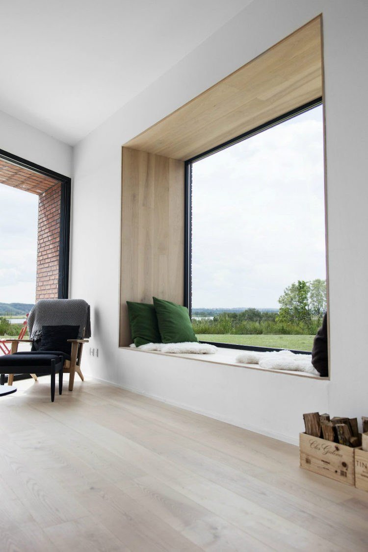 vindueskarm-siddende-moderne-vindues-sæde-træ-minimalistisk
