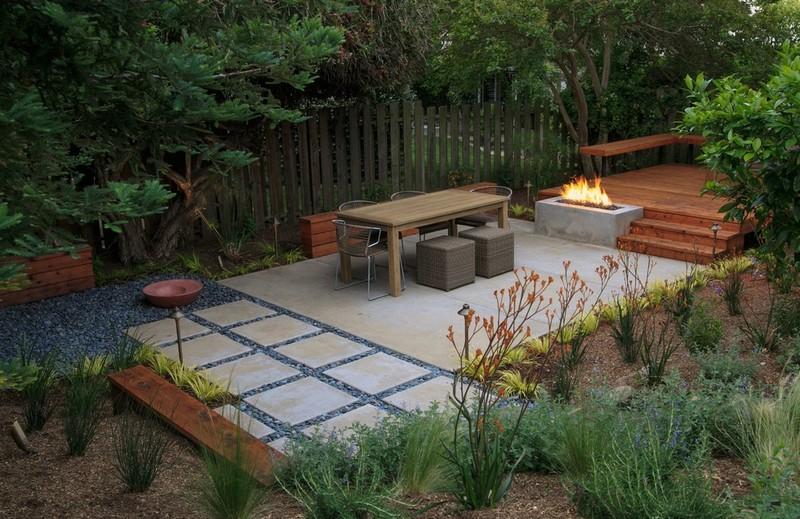 Ildskål-havepejs-beton-moderne-terrasse-belægningssten-ideer