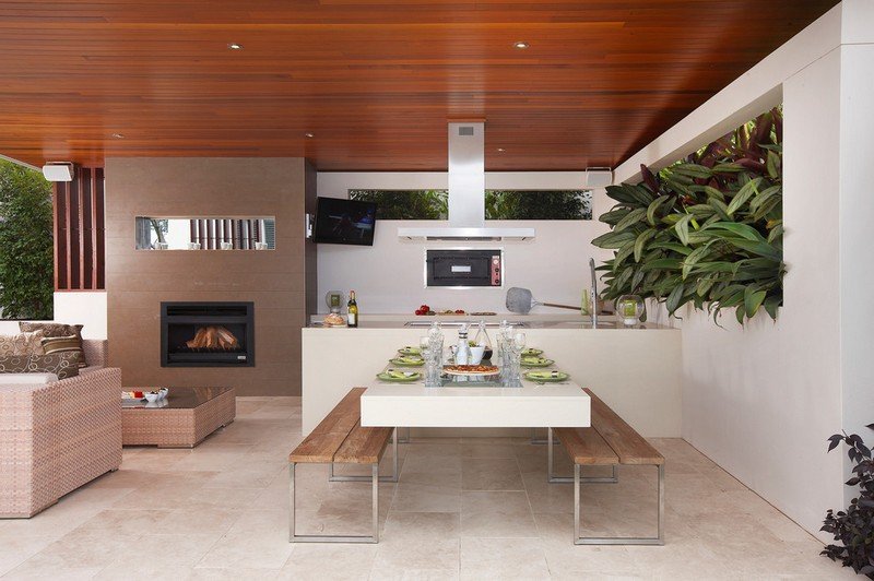 Ildskål-havepejs-spisestue-udendørs-ideer-havedesign-træbænk