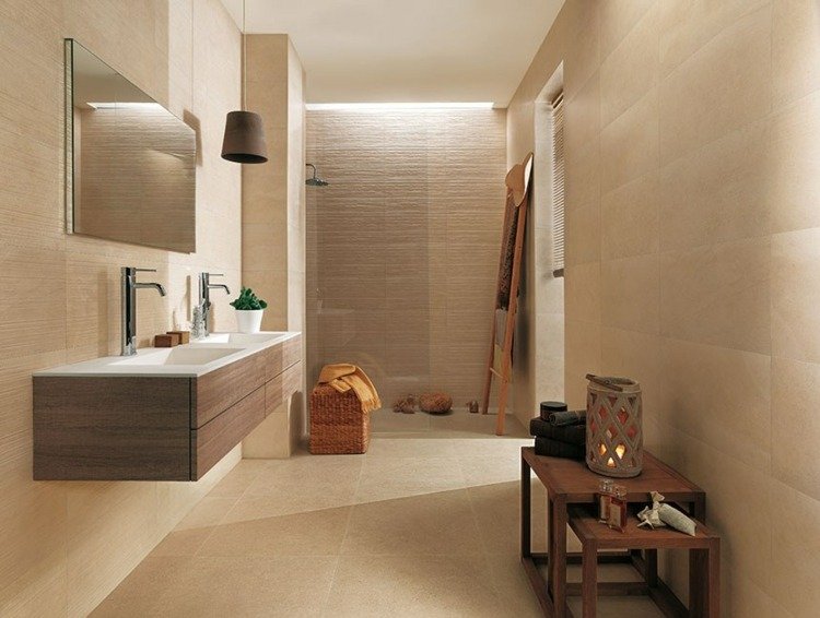 sten-look fliser ørkenlund badeværelse relief konsol træ badeværelse