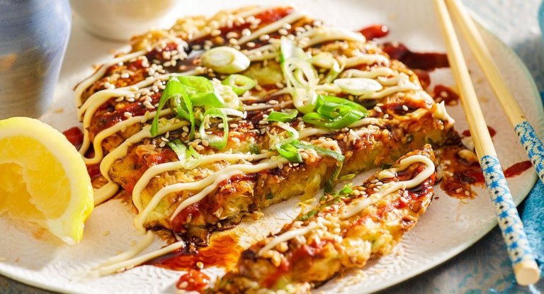 Okonomiyaki japansk pandekageopskrift nemt lækre morgenmadsideer