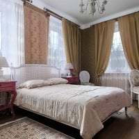 helles Schlafzimmerdesign im französischen Stilbild
