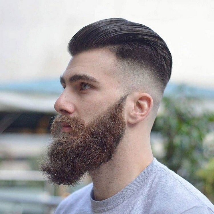 frisure-trends-mænd-underskåret-overgang-pompadour-skæg