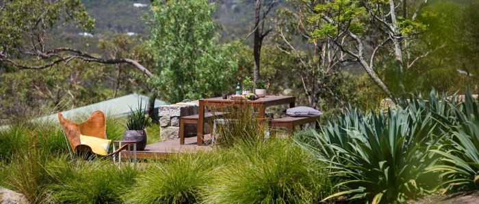 udendørs spiseplads have naturligt design planter tropisk