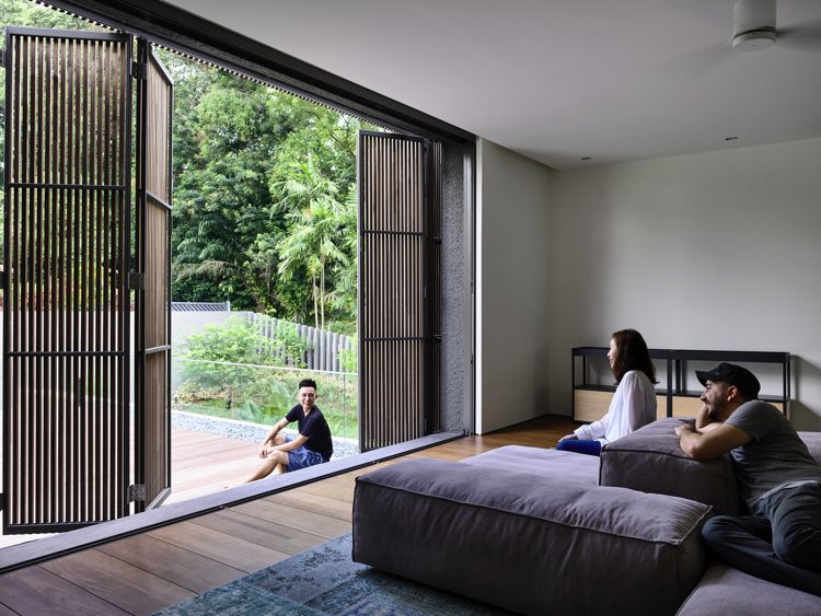 have-stue-forbinde-åbne-soveværelse-terrasse-paneler