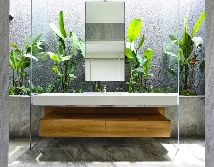 have-stue-forbinde-grøn-planter-badeværelse-moderne-marmor
