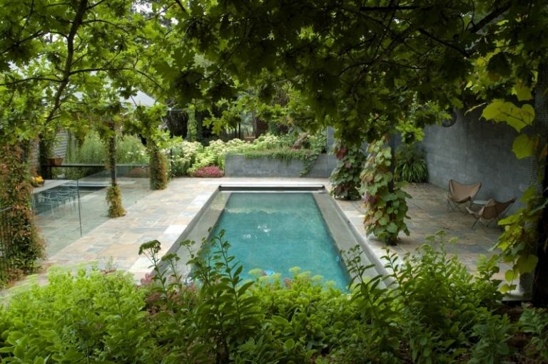 Haveideer-yndlingssteder-pool-terrasse-træer