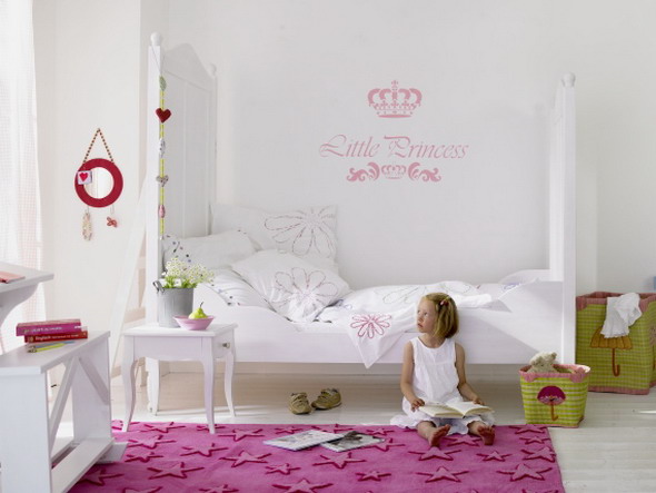pink-accenter-pink-tæppe-lille-prinsesse-væg-mærkat