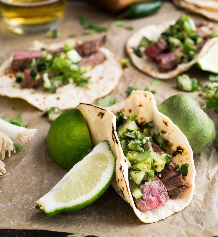 Sund tacos med okse agurk og persille