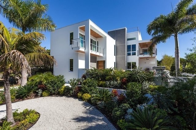 luksus villa med havelandskab design-eksotiske planter-palmer