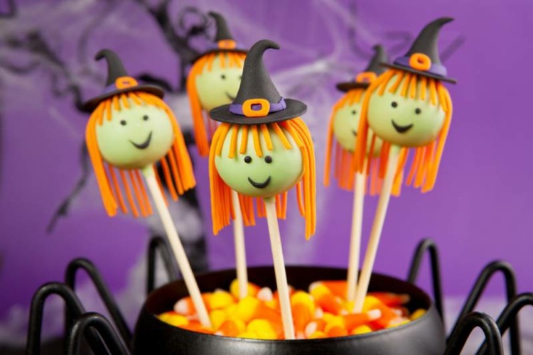 halloween-kage-pops-heks-hår-orange-lakrids-hat-tinker