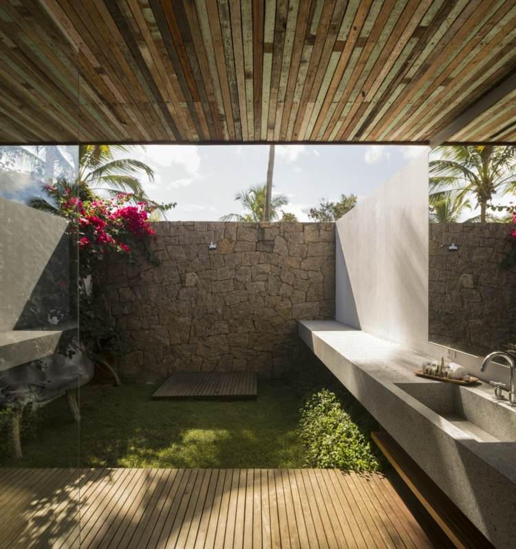 badeværelse design idé åben græsplæne vask sten