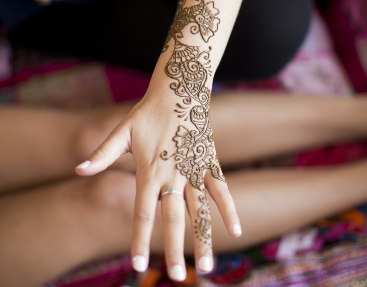 Henna tatovering ideer håndmotiver stencil