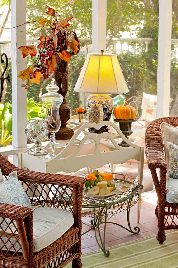 efterår-kurbis-stå-deco-sofabord-vinterhave-havemøbler-rotting-bordlampe