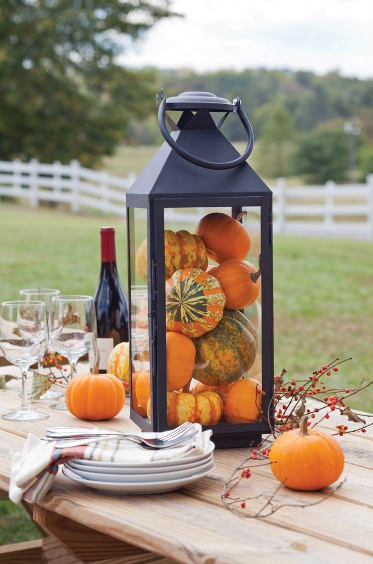 efterår-kurbis-stand-deco-lanterne-fuld-mini-frugt-bord dekoration