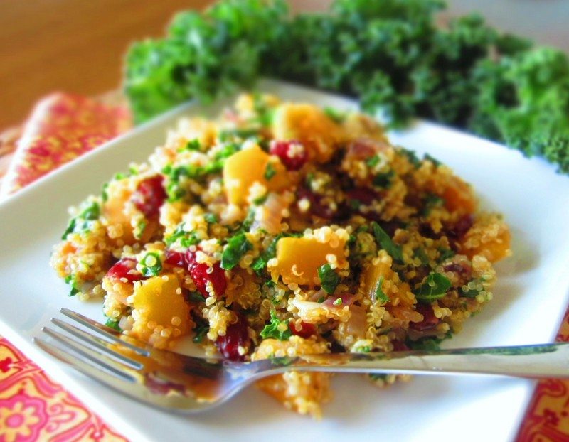 Efterårssalat-græskar-butternut-spinat-quinoa-peberfrugt