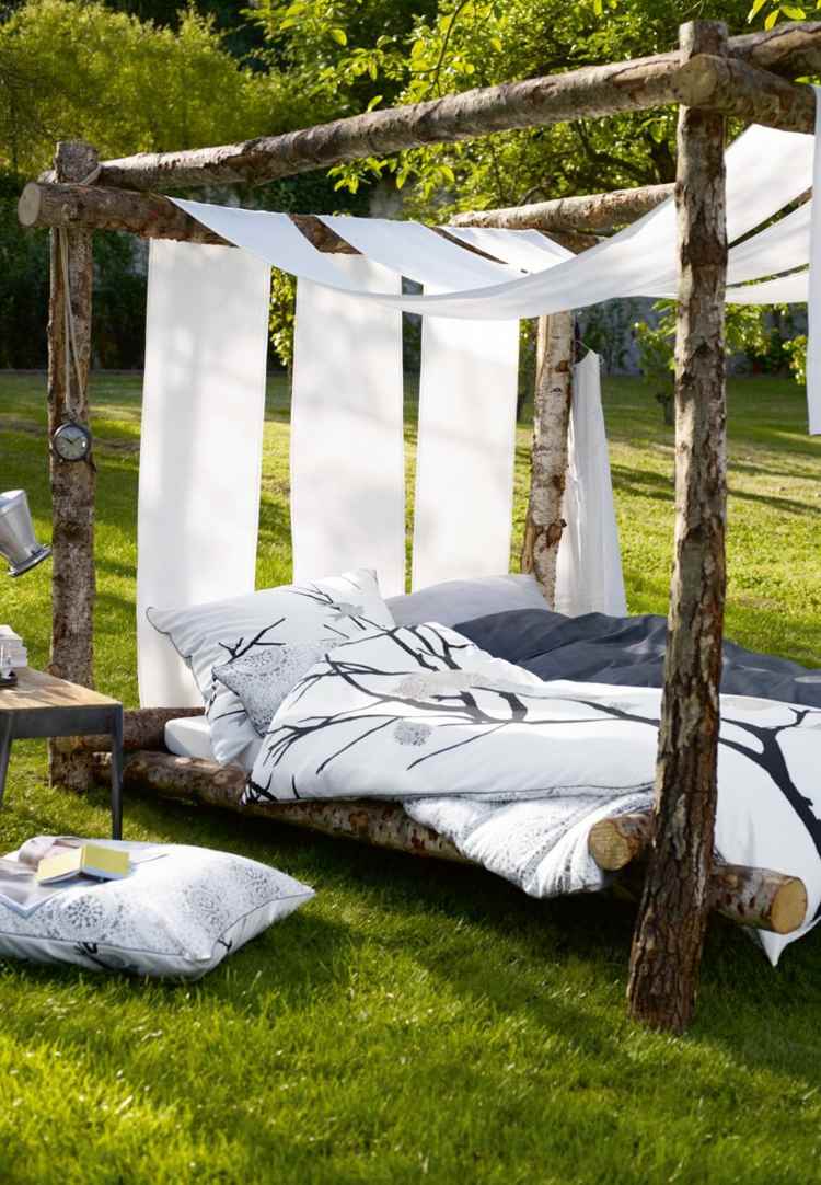 træstammer-sengetøj-seng-have-bord