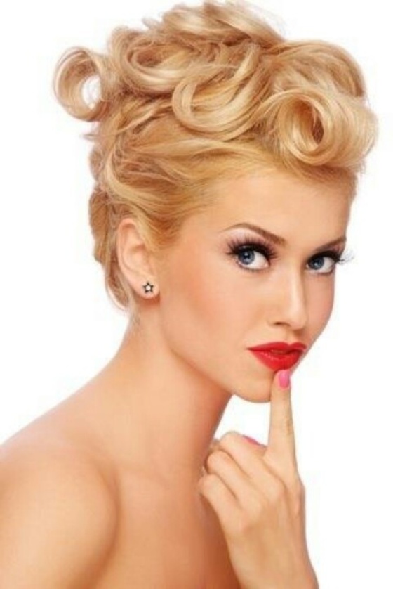 Updo-finnes- Elegance- Trend-Long-Hair