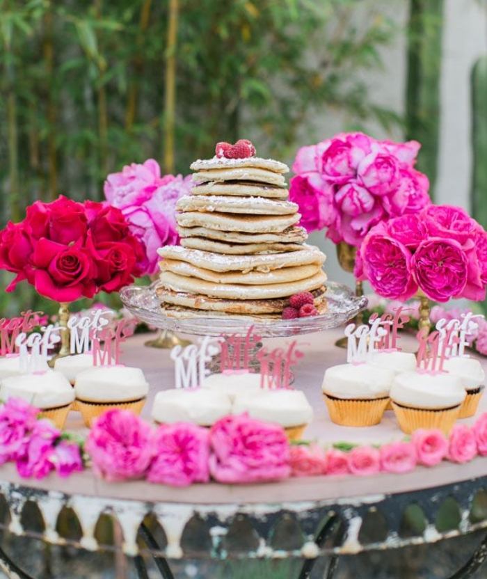 Ideer-til-brude-brusebad-dessert-borde-dekorere-pandekage-kage