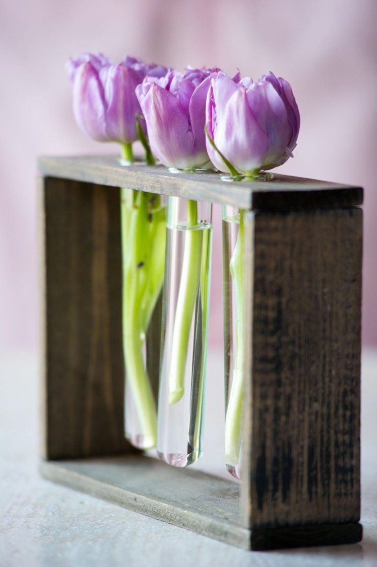 ideer til reagensglas blomster-blomster-tulipaner-træ stativ
