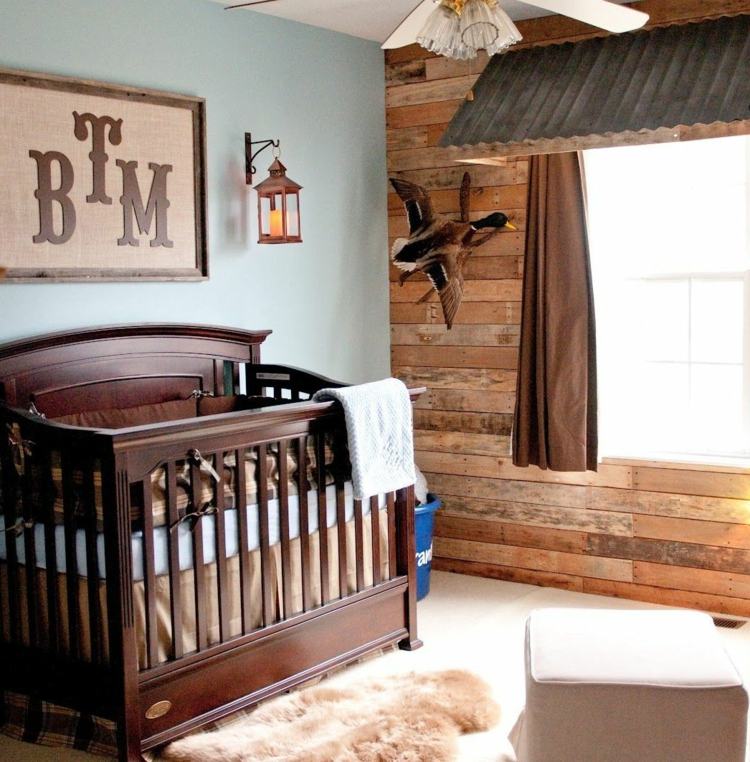 Dette rustikke babyværelse minder om det vilde vesten og en salon