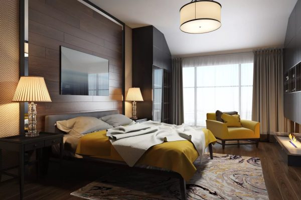 Dormitor luminos în nuanțe de galben și maro