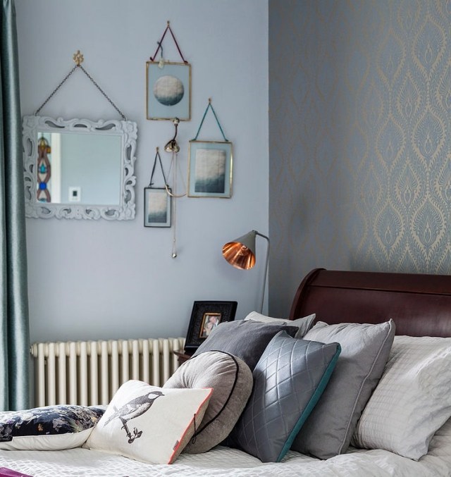 soveværelse-væg-design-tapet-silke-glans-mønster-ranelagh-bolig