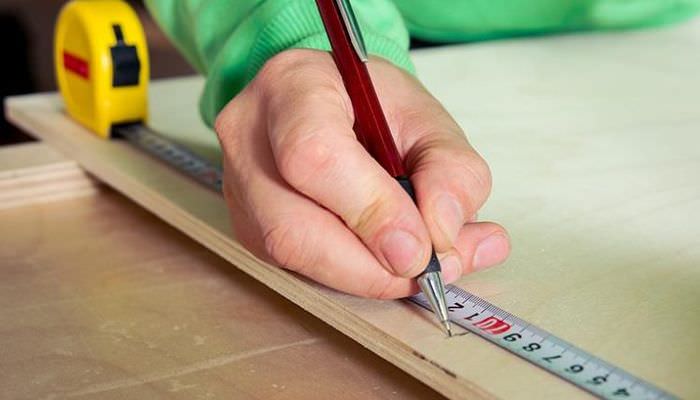 Plywoodmärkning för tillverkning av dekorativa tegelstenar