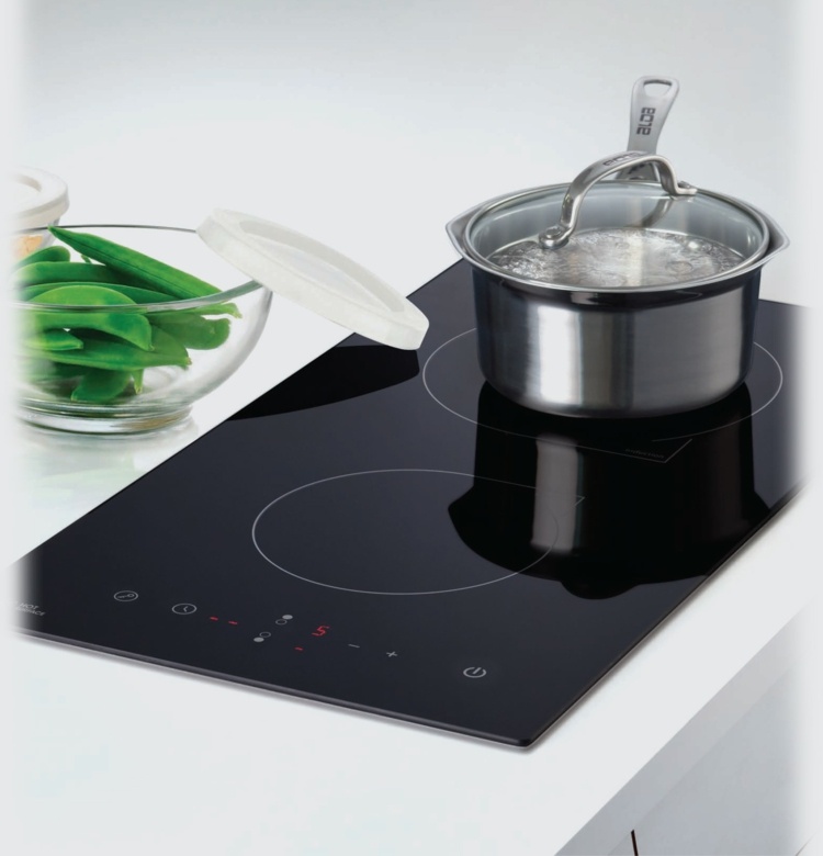 induktion-ceran-to-kogeplader-bygge-et-lille-køkken