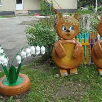 Trädgårdsskulpturer från bildäck