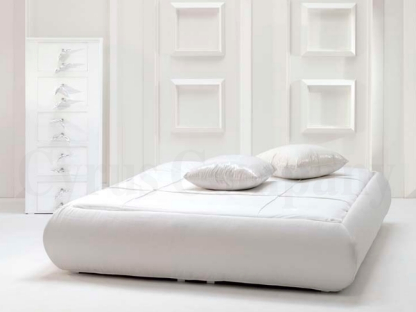 italienske designermøbler af cyrus hvid seng