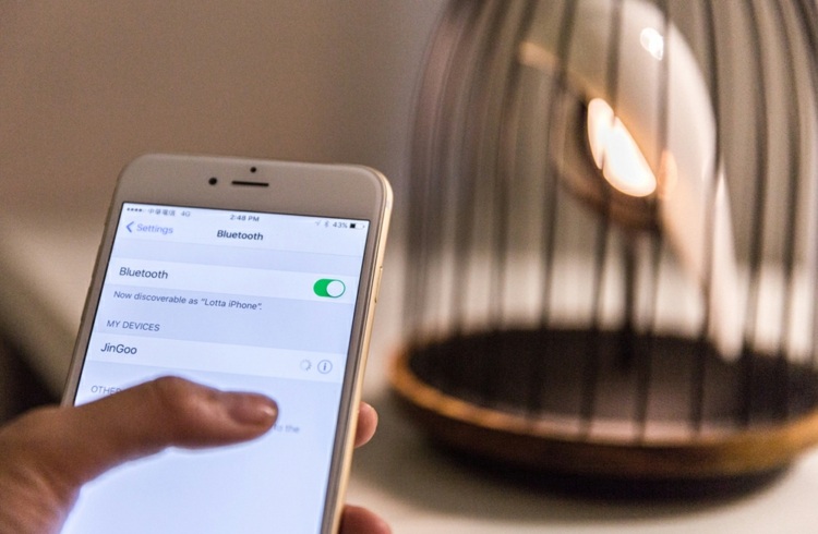 bluetooth-højttaler-mobiltelefon-forbindelse-trådløs-musik-sengelampe