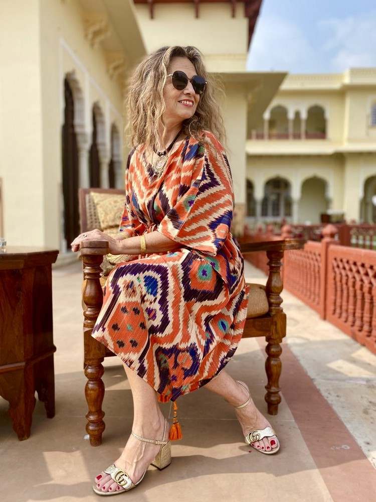 Kaftan kjole kombinerer sommeroutfits 2021 billeder