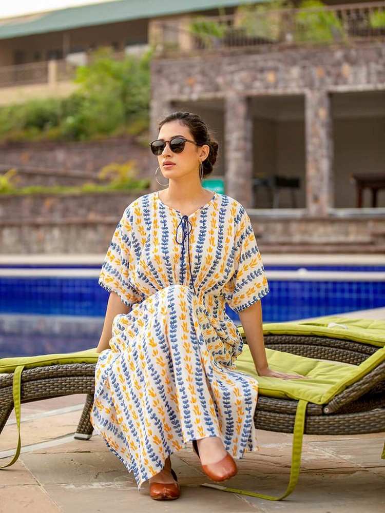 hvad er en kaftan kjole sommer outfits kvinder over 50