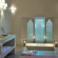 Maalaistalon kylpyhuone marokkolaiseen tyyliin