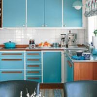 siniset keittiön julkisivut 3 x 3