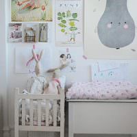 ציורי תינוק מעל העריסה לפעוט