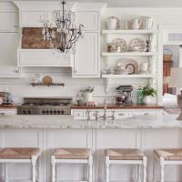 Klassisk hvit kjøkken