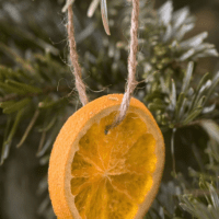 как да украсите коледно дърво през 2018 г. оранжево