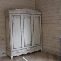 Garderobe i Provence -stil på soverommet