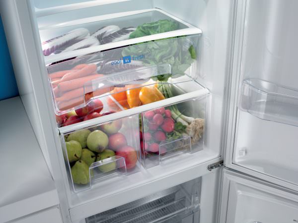 • Friskhetszon - finns endast i ett modernt kylskåp. I en speciell behållare hålls temperaturen från +6 till +8 grader. Det är bättre att lämna gröna här.