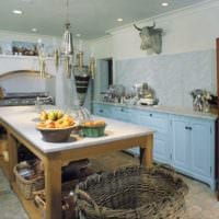 Küche ohne Oberschränke Layoutfoto