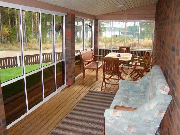 lehetőség egy gyönyörű stílusú verandára a házban