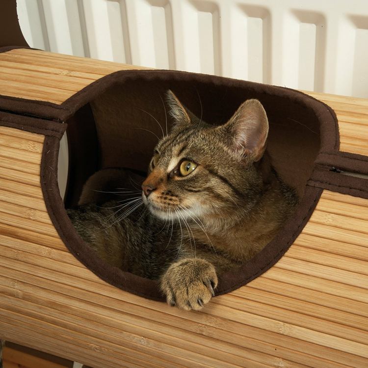 kat-møbler-radiator-seng-bambus-pude-søvn