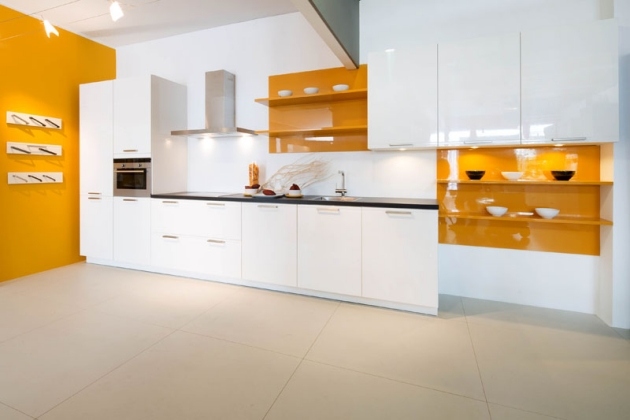 Højglans lakeret køkken Orange-Hvid Moderne-Rotpunkt tysk kvalitet