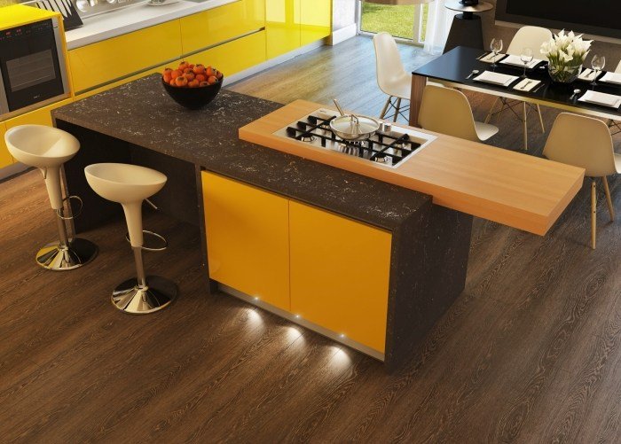 moderne-køkken-ø-granit-træ-orange-fronter-led-lys-barstole