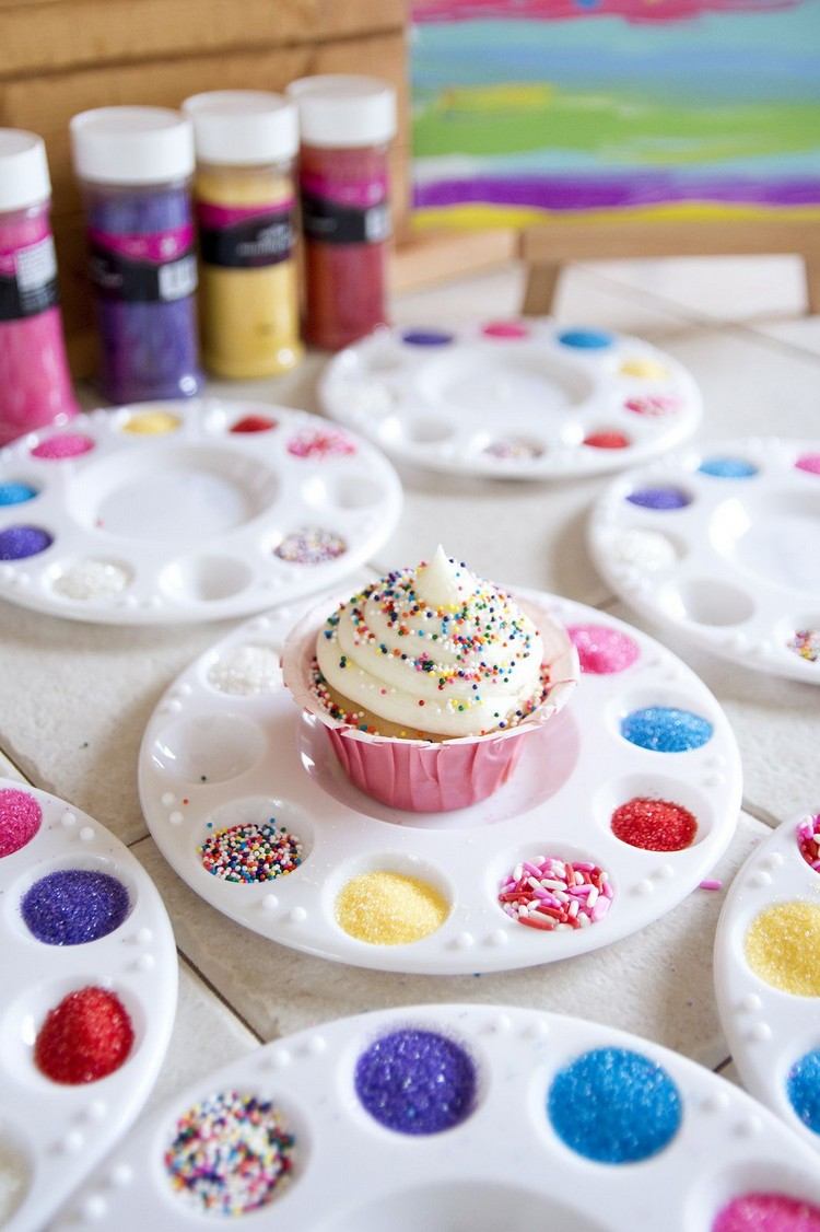 børn sjov bryllup cupcakes dekorere sukker drys