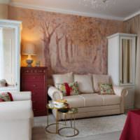 Tapet på väggen i vardagsrummet i klassisk stil