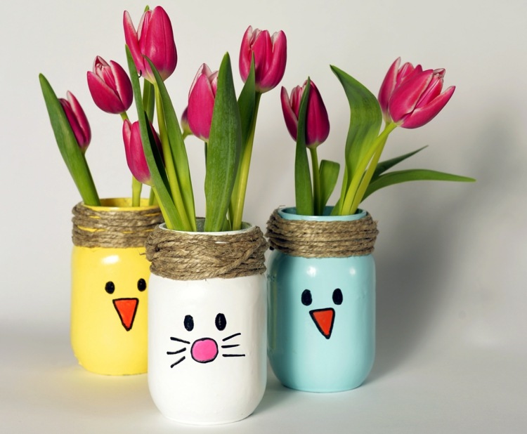 Påske-gaver-tinker-vaser-krukker-kanin-kyllinger-maling-farvet-sisal reb-tulipan-blomster