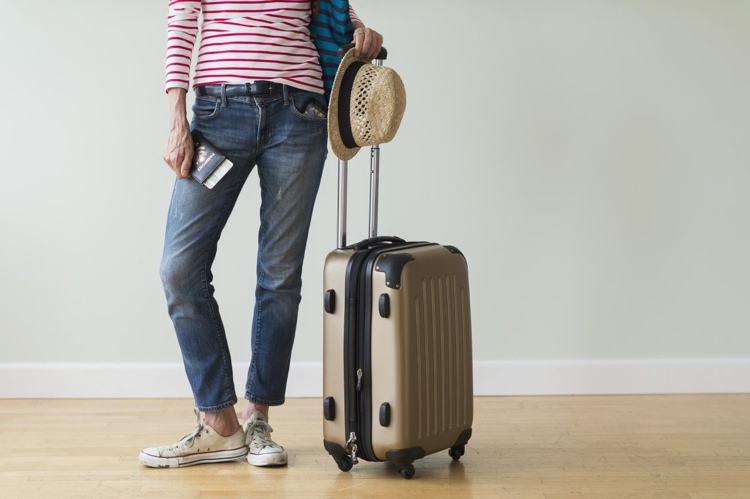 pakke-kuffert-tjekliste-tips-bagage-rejse-håndbagage